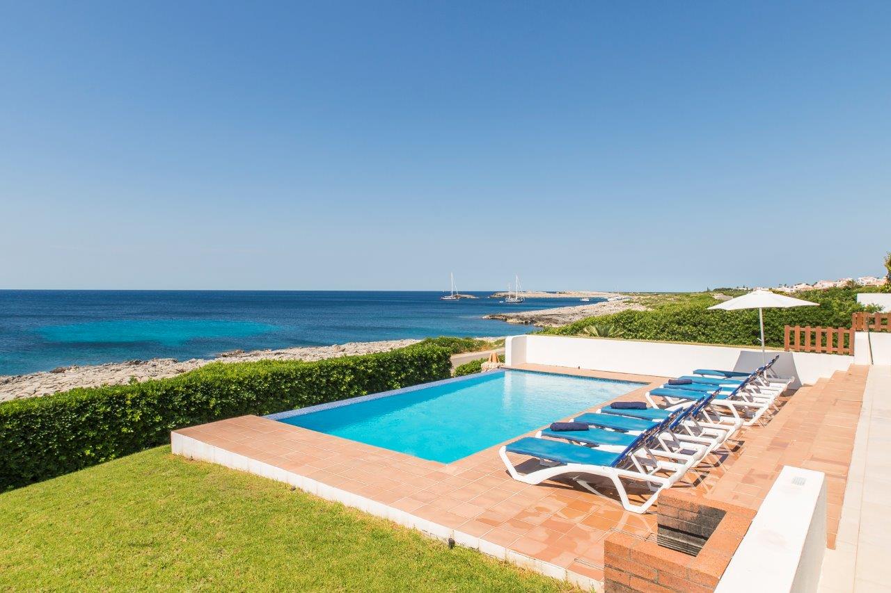 villa vistas al mar menorca